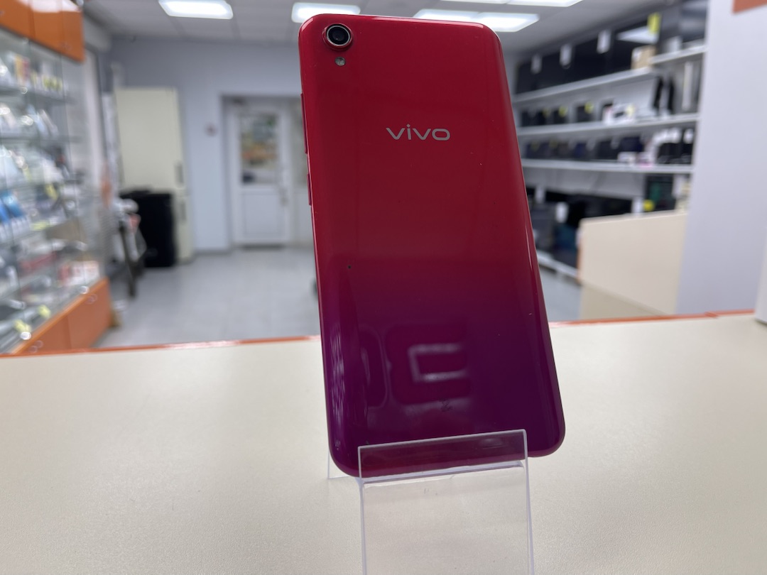 Смартфон Vivo 1820