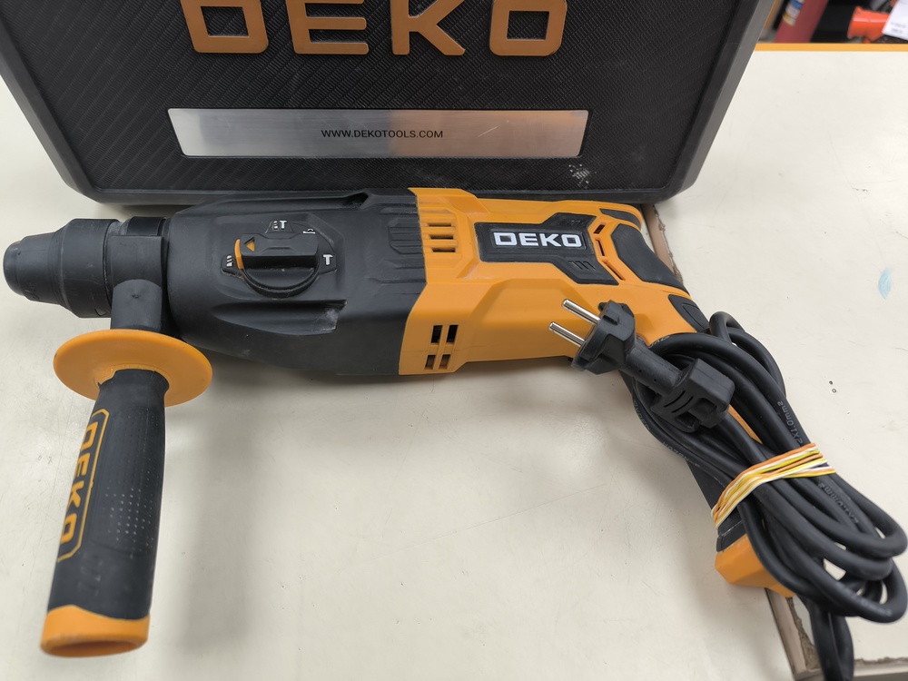 Перфоратор Deko ZKH1000W