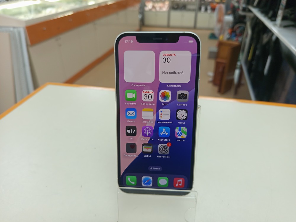 Смартфон Apple iPhone 12 64Gb