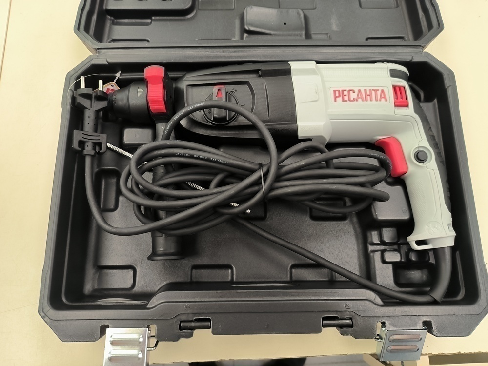 Перфоратор Ресанта П-32-1000К