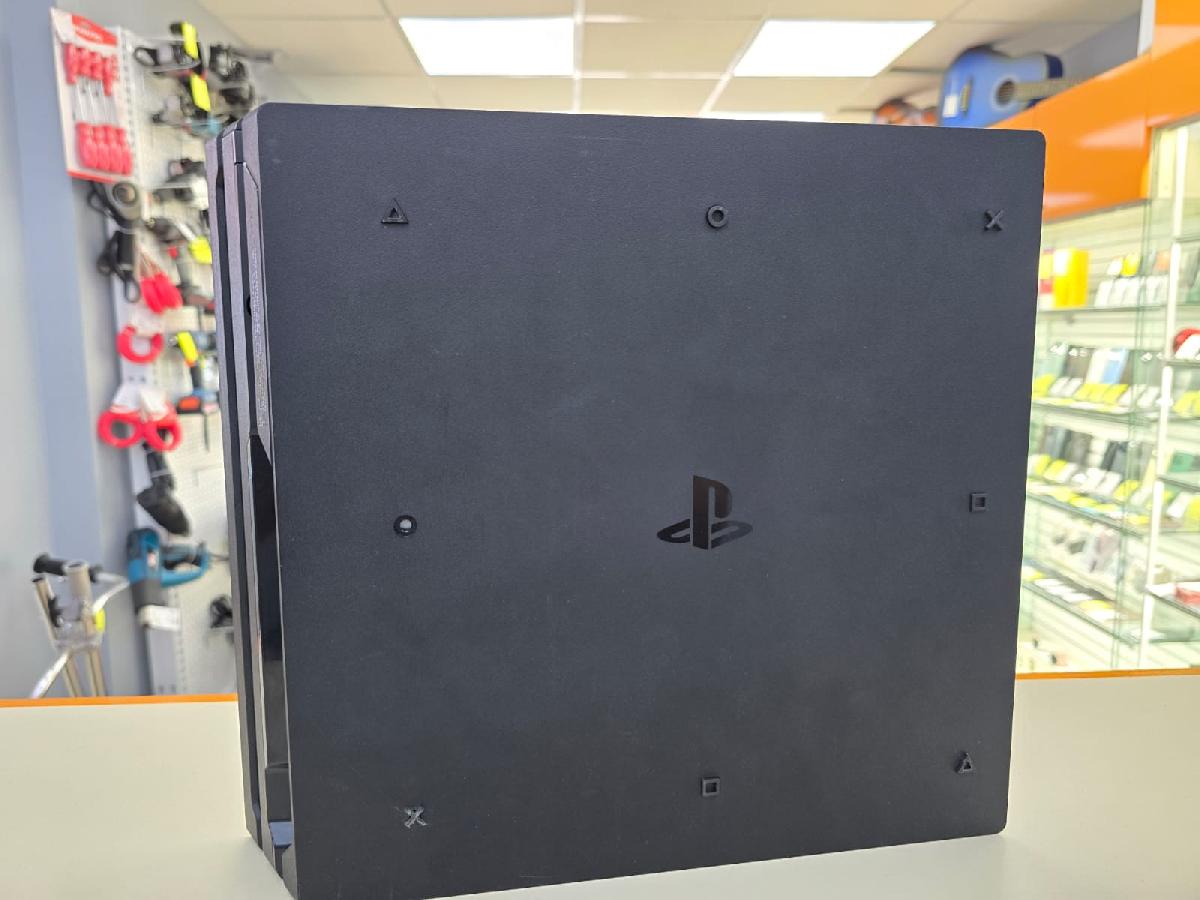 Игровая приставка PlayStation 4 Pro 1Tb