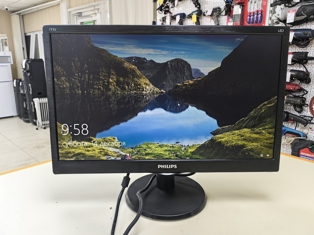 Монитор Philips 193V