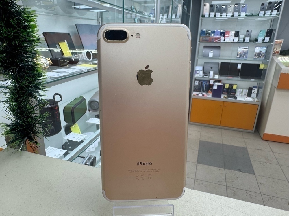 Смартфон Apple iPhone 7 Plus 32Gb