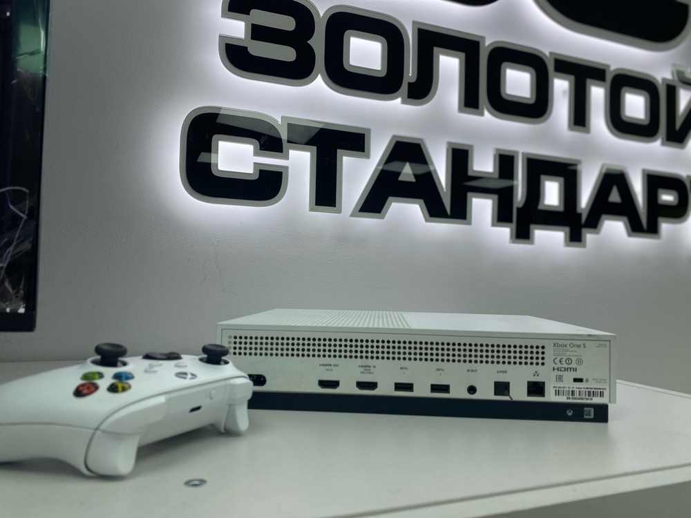 Игровая приставка Xbox One S 500Gb
