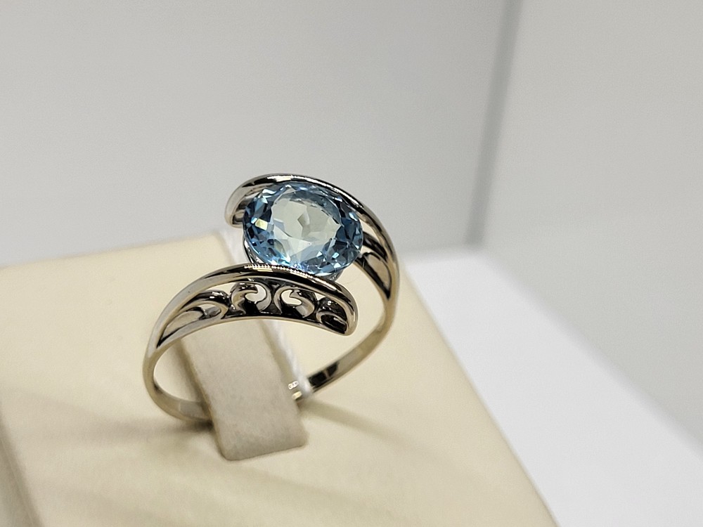 КОЛЬЦО С КАМНЕМ (Au 585)