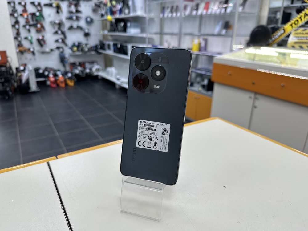 Смартфон Tecno Spark Go 2024 4/64