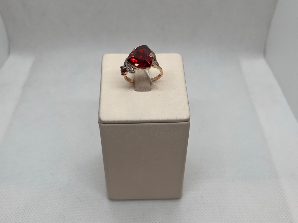 КОЛКМИ585 КОЛЬЦО С КАМНЯМИ (Au 585)