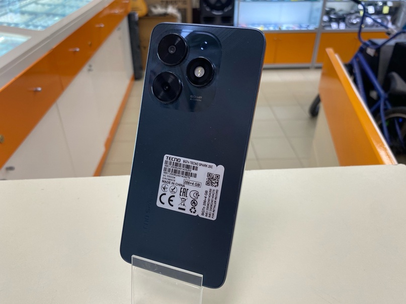 Смартфон Tecno Spark 20C 4/256