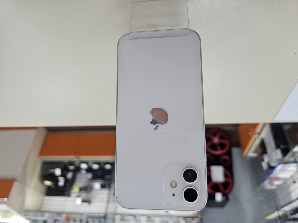 Смартфон Apple iPhone 12 128Gb