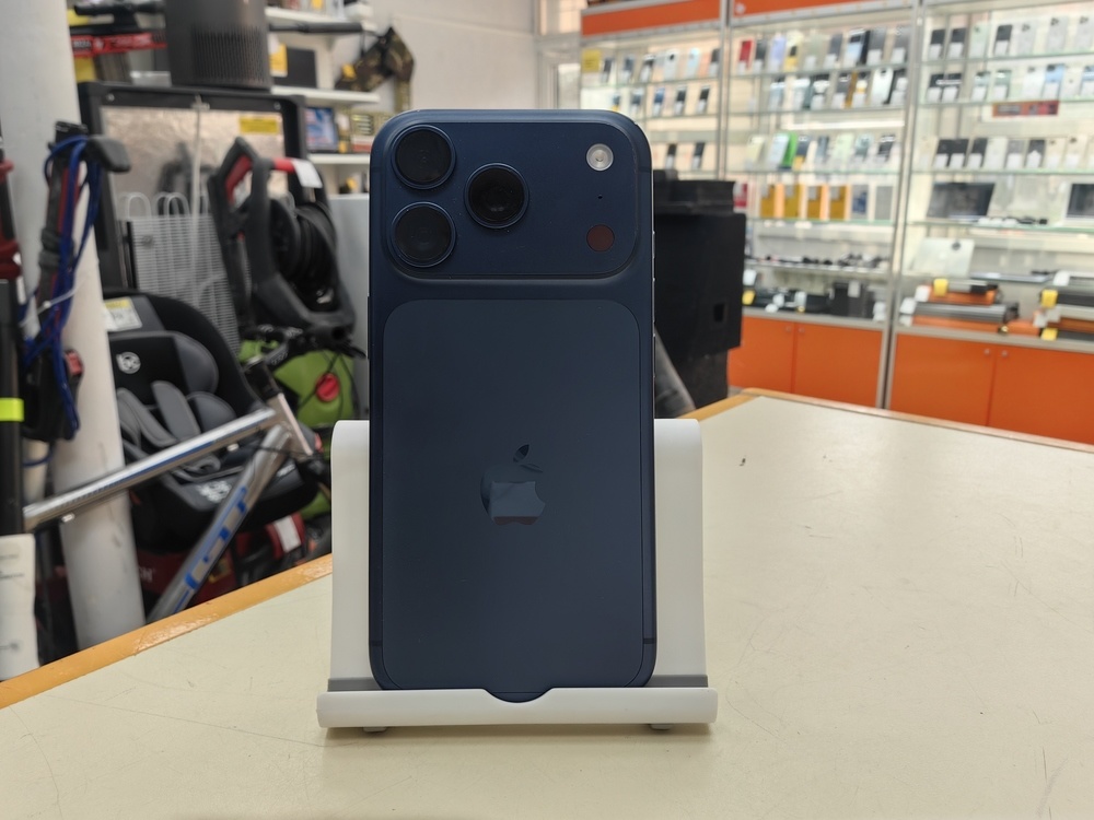 Смартфон Apple Iphone 17 Pro 256Gb eSim