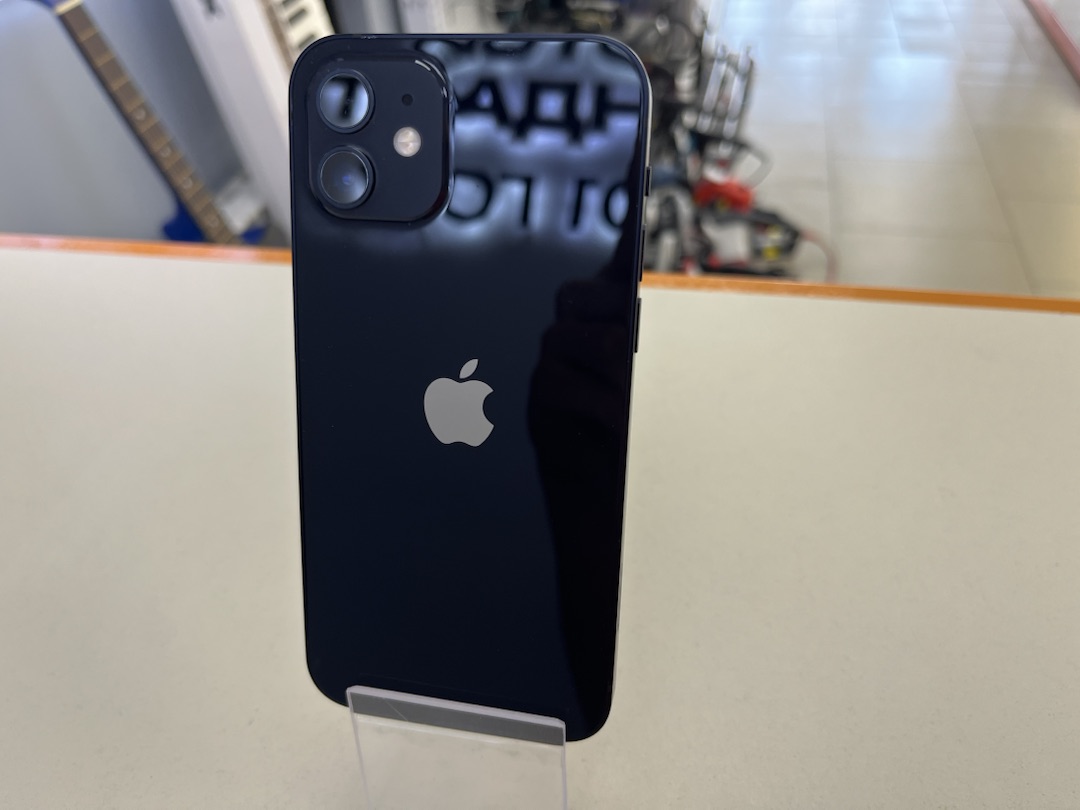 Смартфон Apple iPhone 12 128Gb