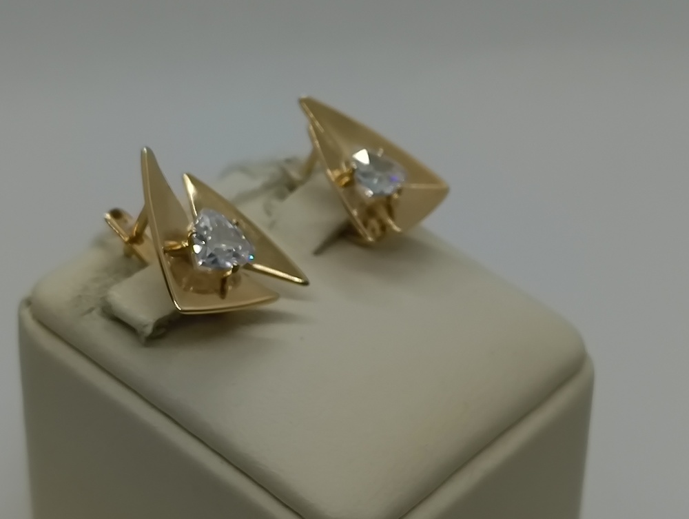 СКМ585 СЕРЬГИ С КАМНЕМ (Au 585)