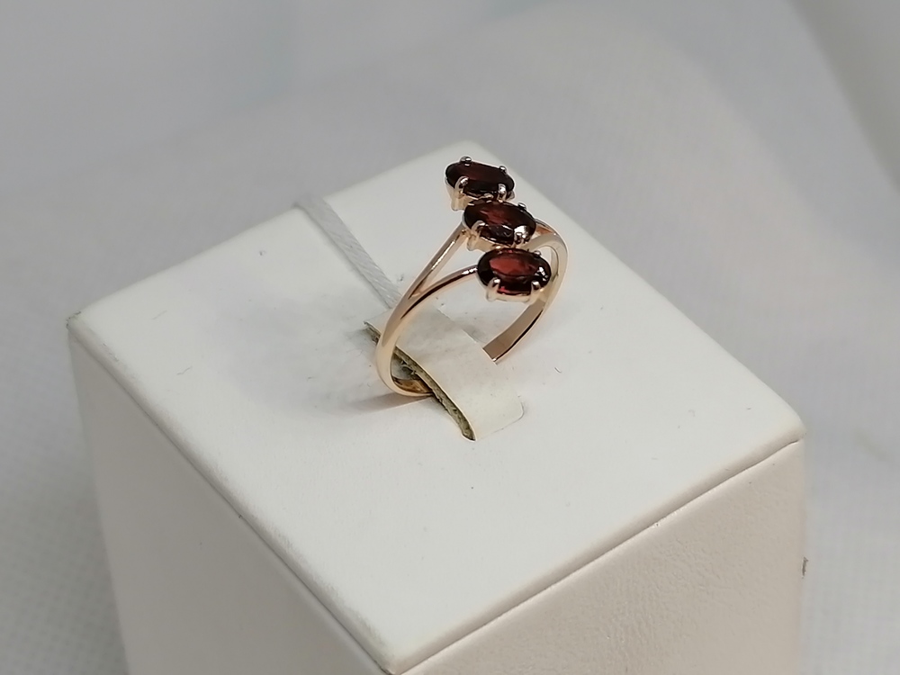 КОЛКМИ585 КОЛЬЦО С КАМНЯМИ (Au 585)