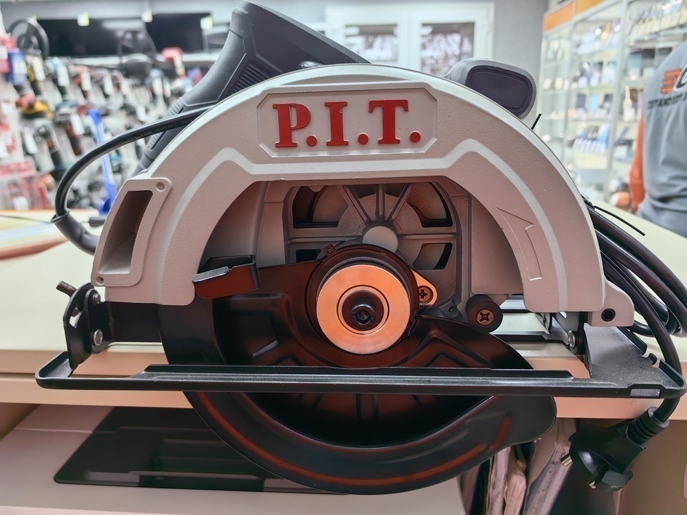 Дисковая пила P.I.T. PKS185-C4