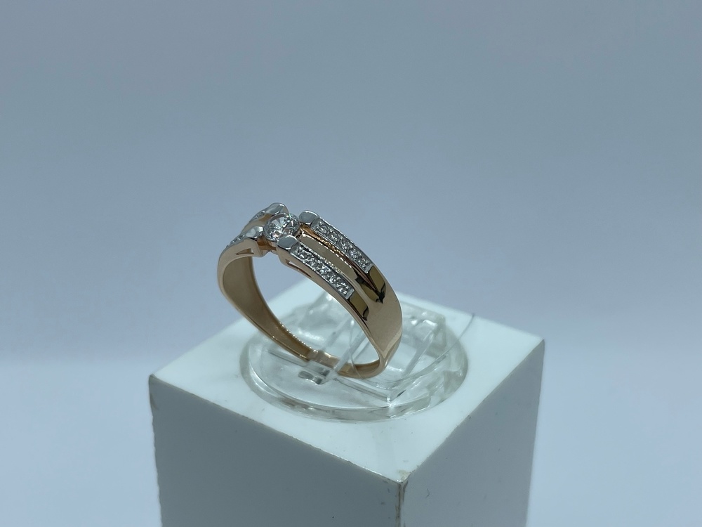 КОЛЬЦО С КАМНЯМИ (Au 585)