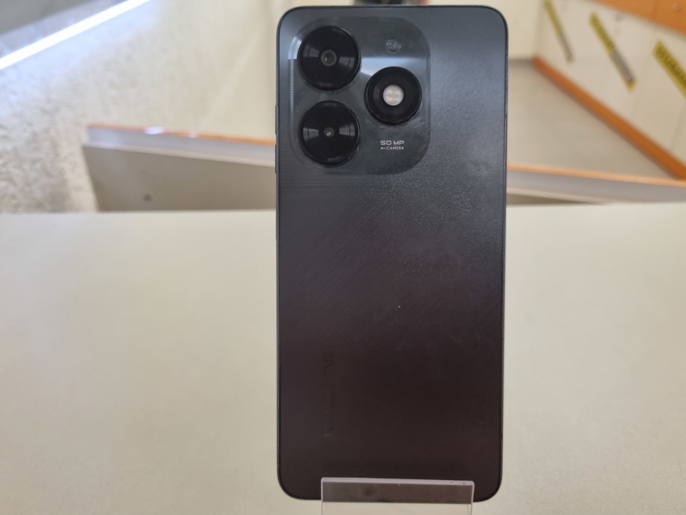 Смартфон Tecno Spark 20C 4/256
