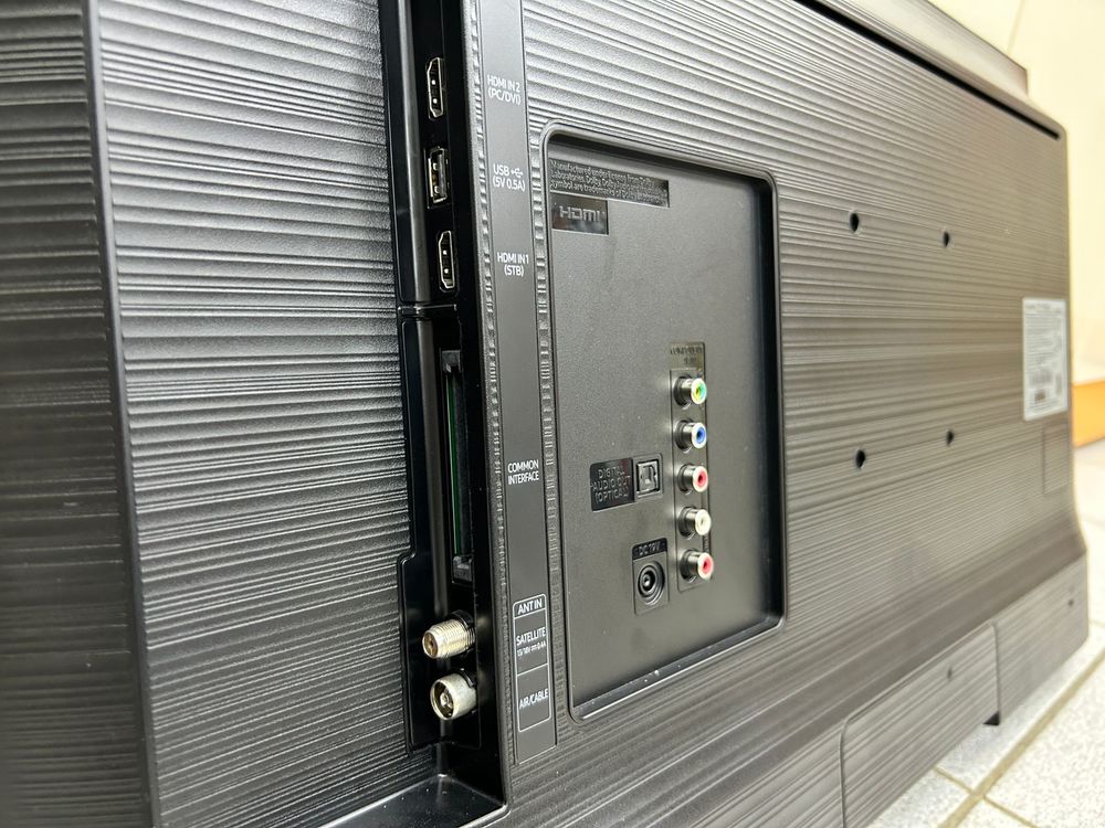 LCD Телевизор Samsung UE32EH5000W