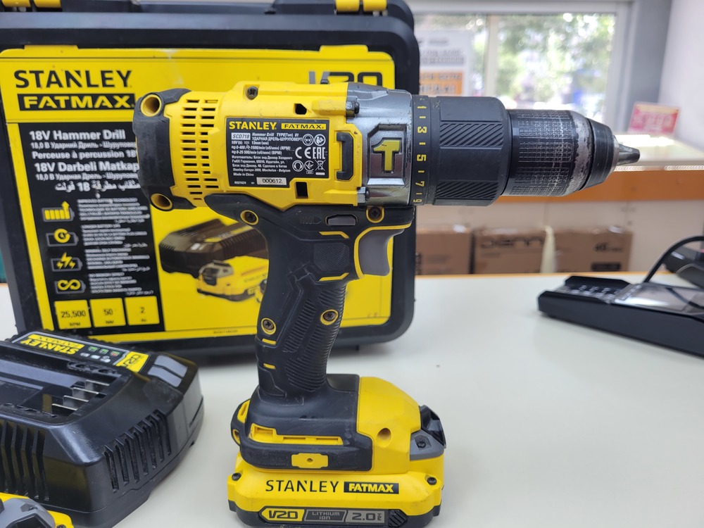 Шуруповерт Stanley SCD718 v20