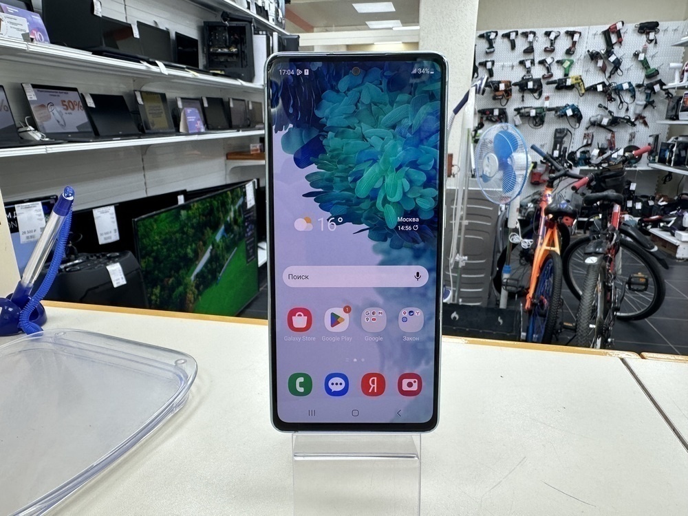 Смартфон Samsung Galaxy S20 FE 6/128