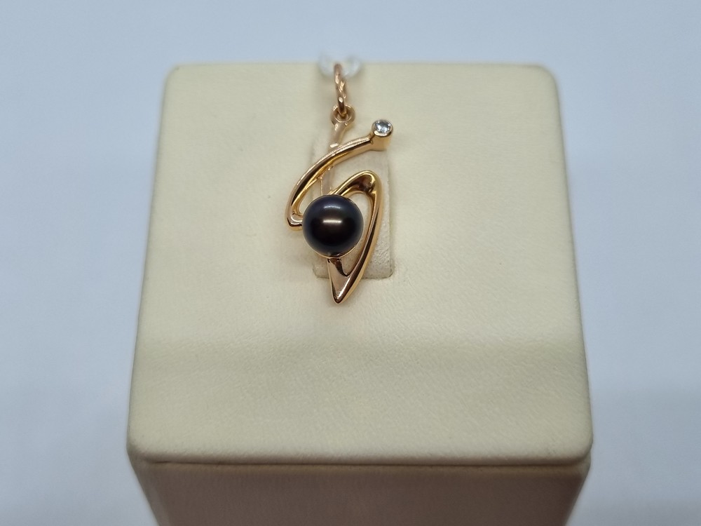 ПОДКМИ585 ПОДВЕСКА С КАМНЯМИ (Au 585)