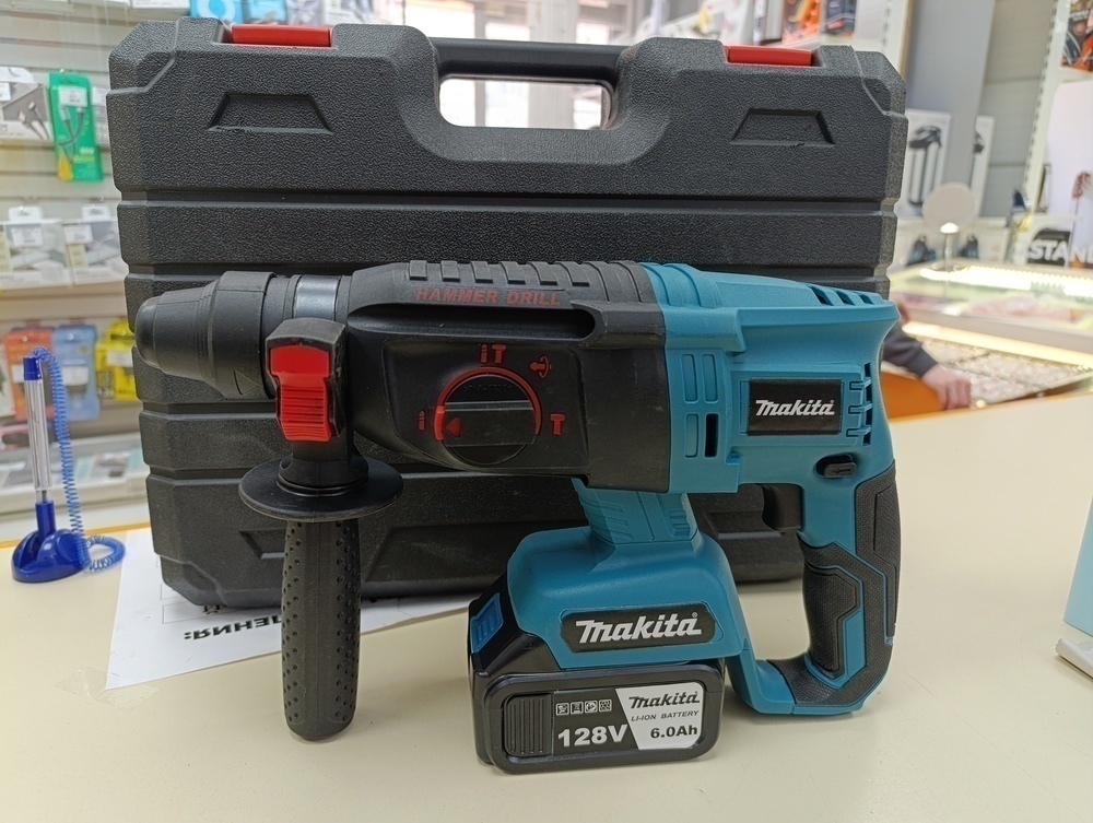 Перфоратор Makita 128V