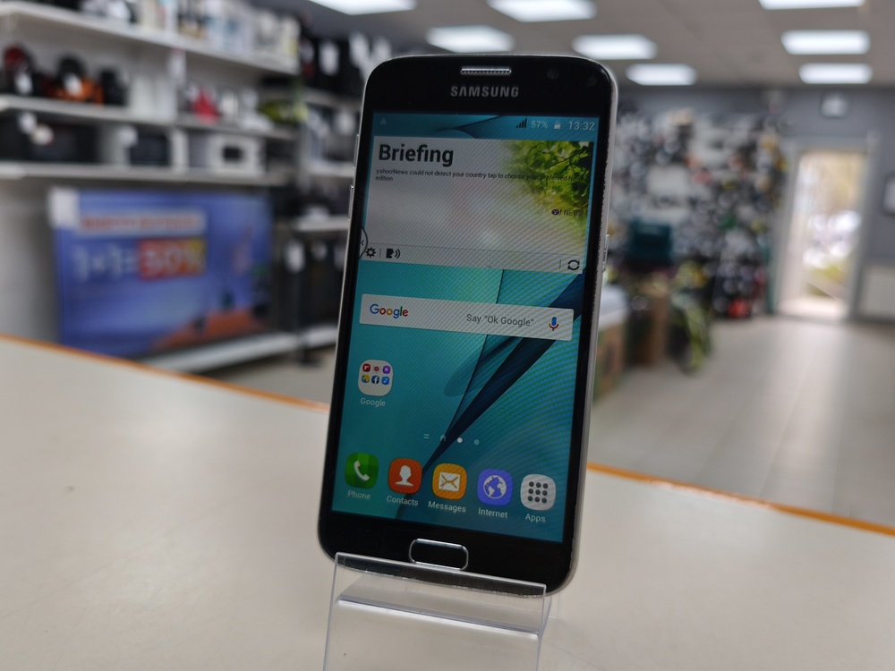 Смартфон Samsung Galaxy S7 4/32