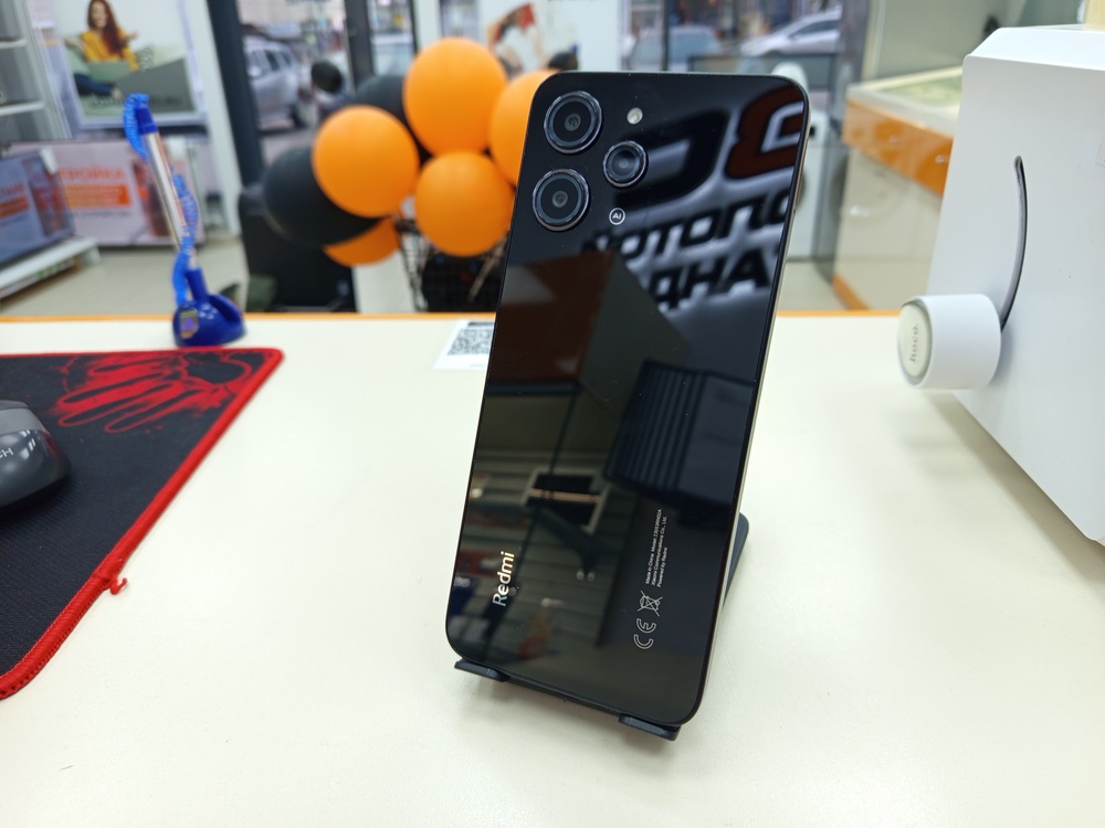 Смартфон Xiaomi Redmi 12 4/128