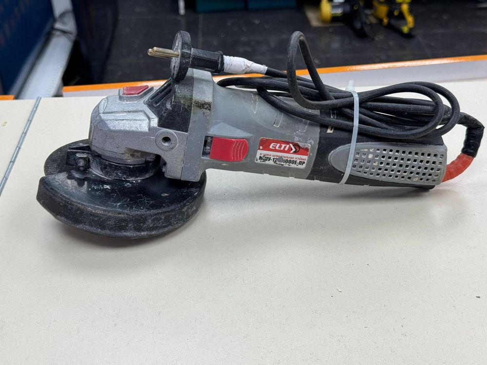 Угловая шлифмашина Elti МШУ-125/1000Е-ПР;