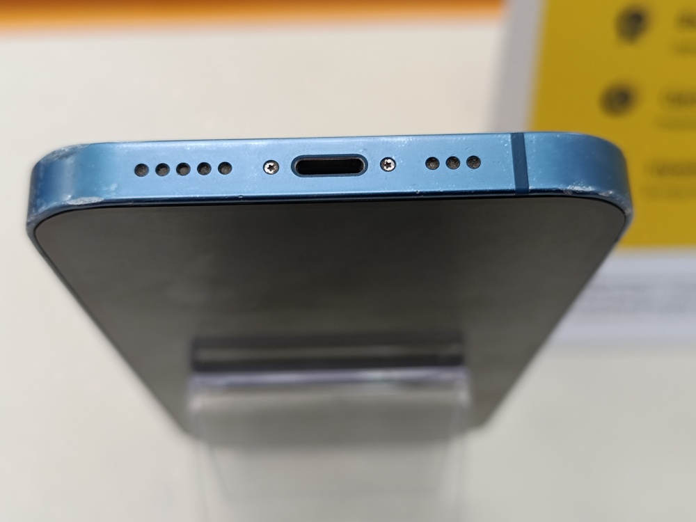 Смартфон Apple iPhone 13 128Gb
