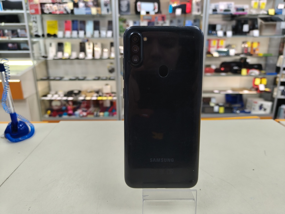 Смартфон Samsung Galaxy A11 2/32