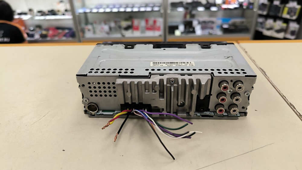 Автомагнитола Pioneer MVH-S520BT