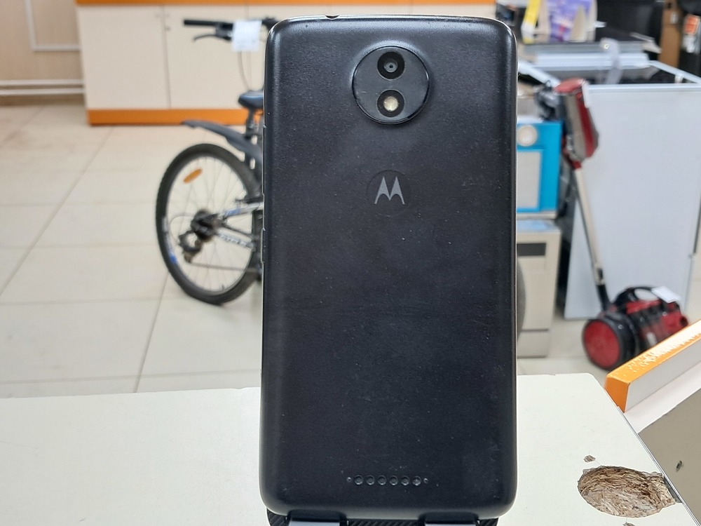 Смартфон Motorola Moto C