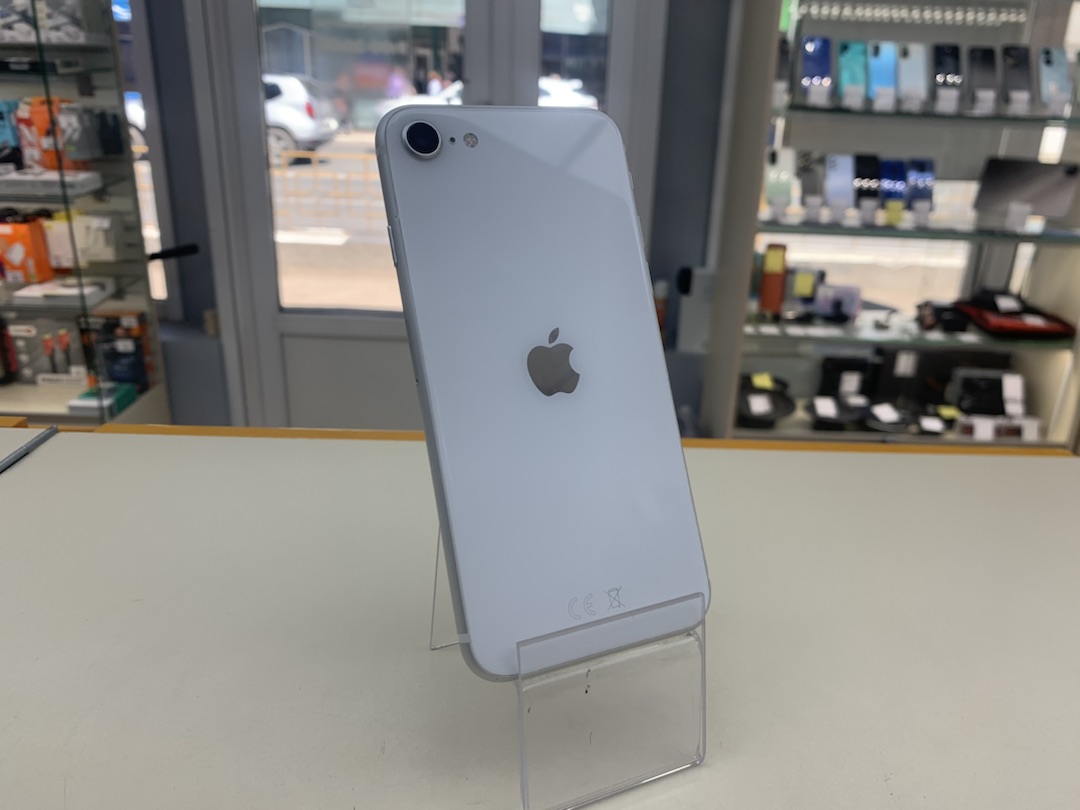 Смартфон Apple iPhone SE 2020 64Gb