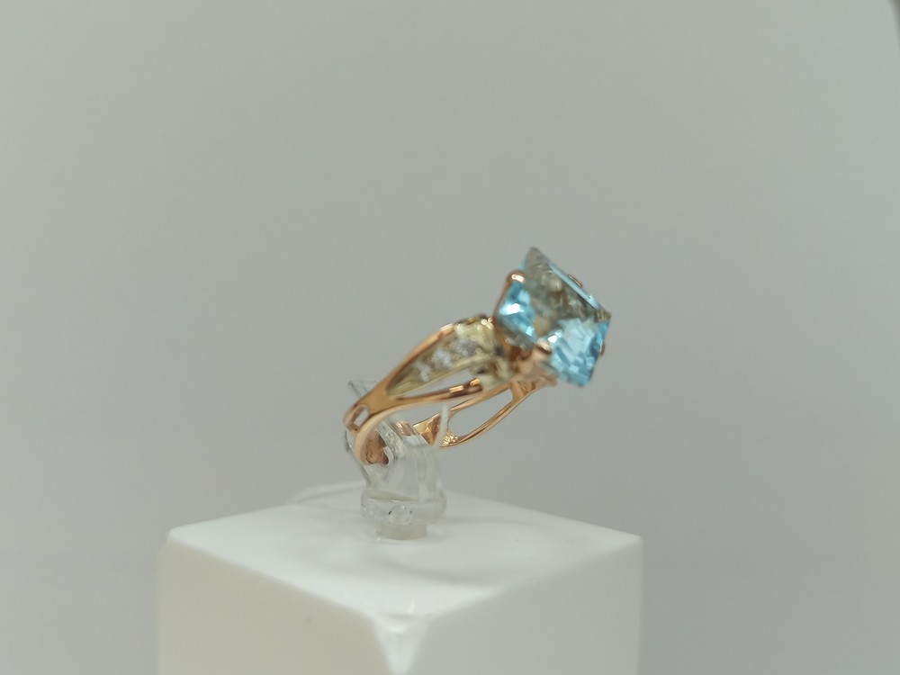 КОЛЬЦО С КАМНЯМИ (Au 585)