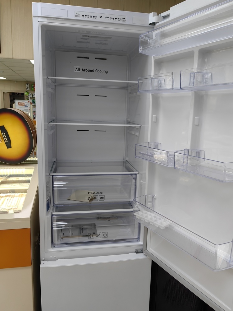 Холодильник Samsung RB37A5000WW