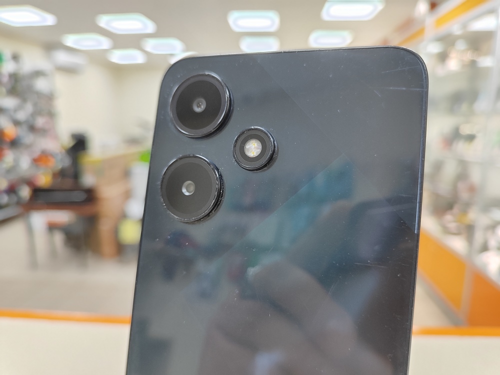 Смартфон Infinix HOT 30i 4/128