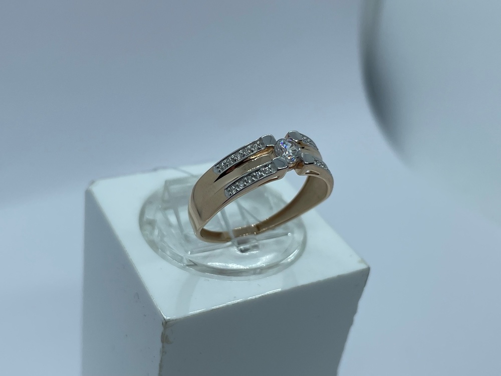 КОЛЬЦО С КАМНЯМИ (Au 585)