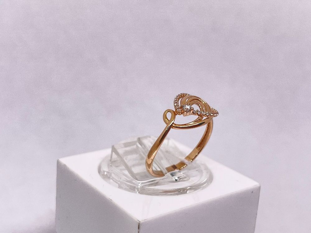 КОЛЬЦО С КАМНЯМИ (Au 585)