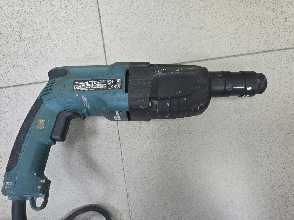 Перфоратор Makita HR2450FT