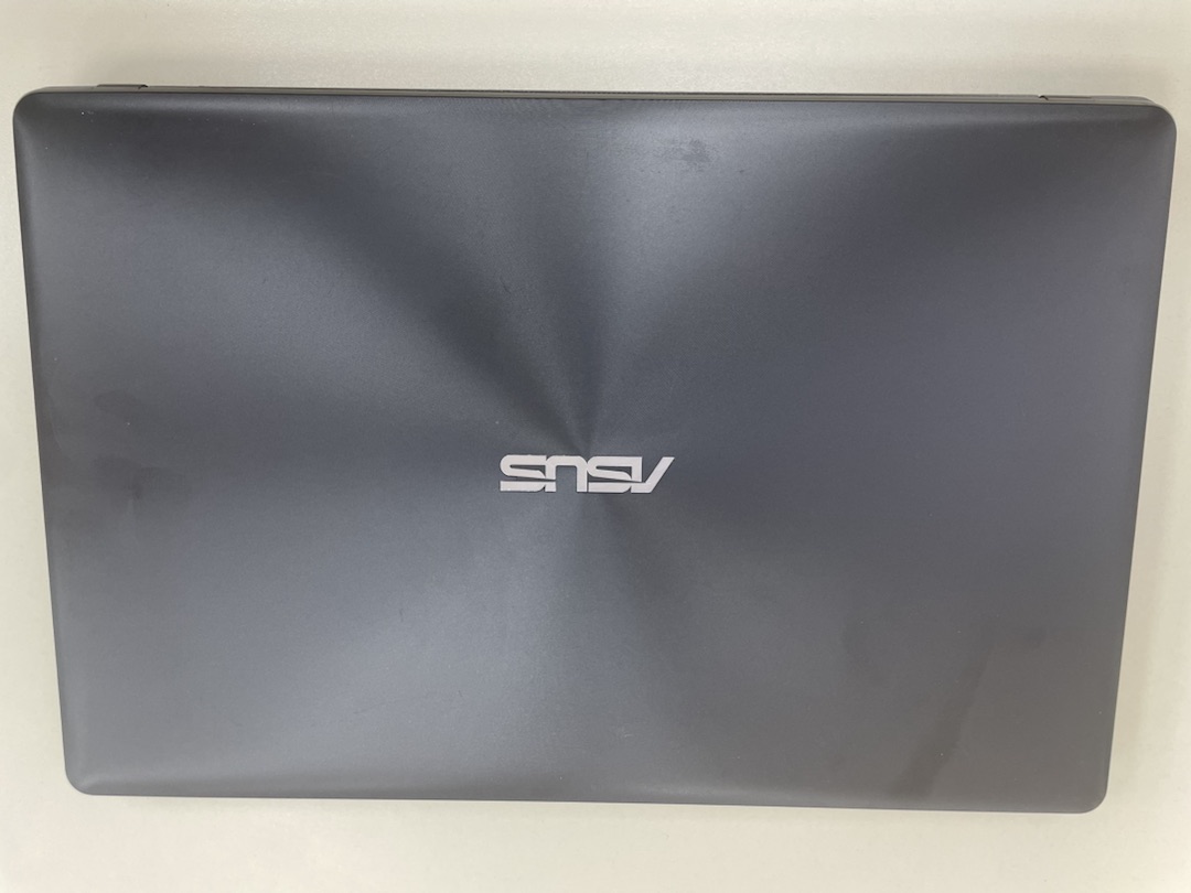 Ноутбук ASUS X550L; Core i3-4010U, GeForce 840M, 4 Гб, 500 Гб