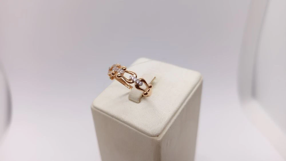 КОЛЬЦО С КАМНЯМИ (Au 585)