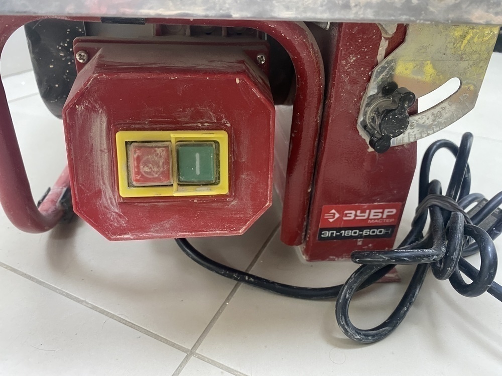 Электроплиткорез Зубр ЭП-180-600Н