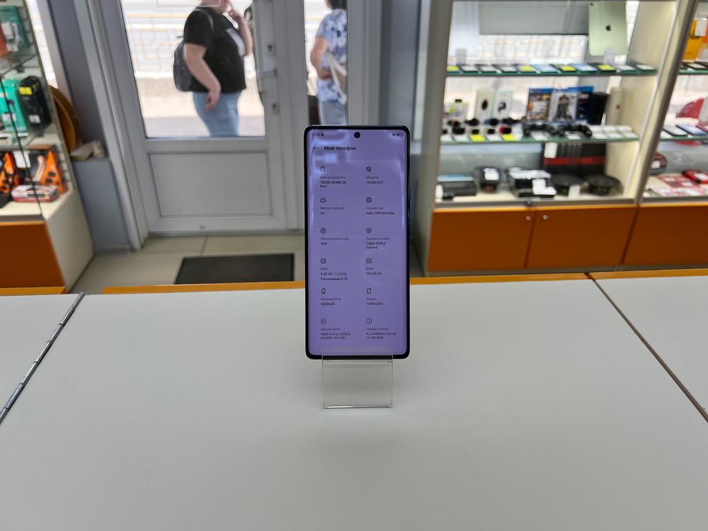 Смартфон Tecno Spark 20 Pro+ 8/256
