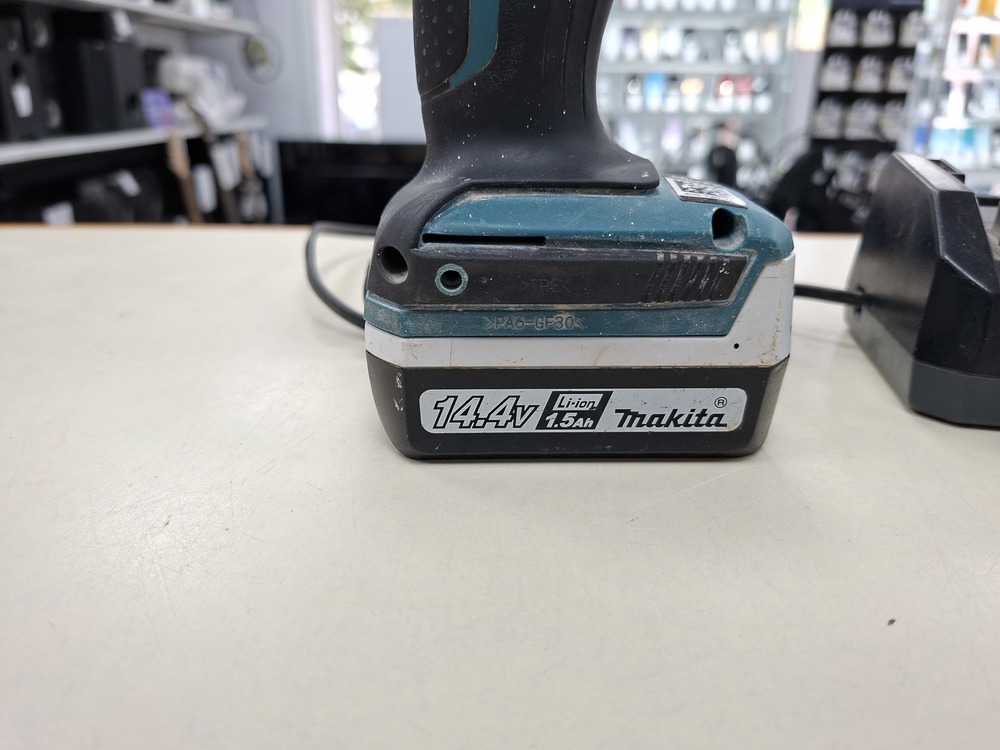 Шуруповерт Makita DF457D