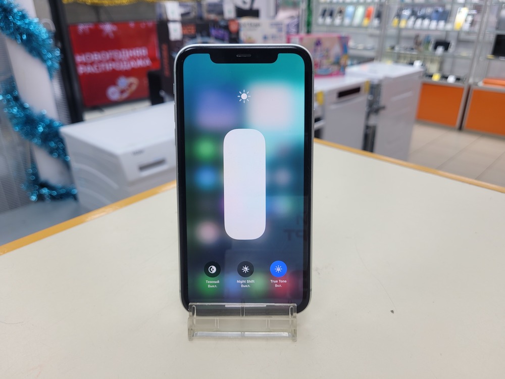 Смартфон Apple iPhone 11 128Gb