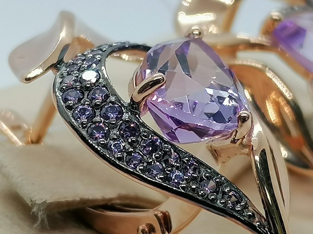 724810 СЕРЬГИ С КАМНЯМИ (Au 585)