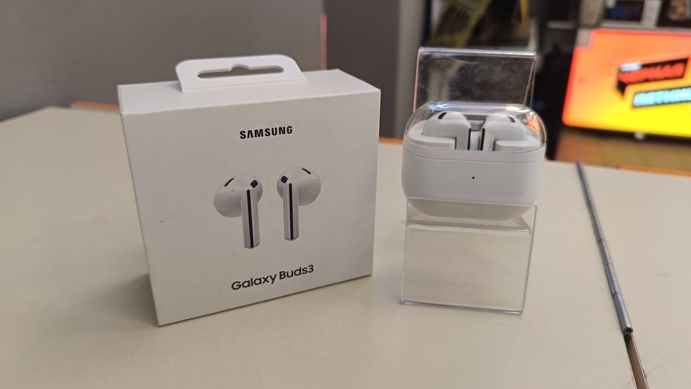 Наушники беспроводные Samsung BUDS 3
