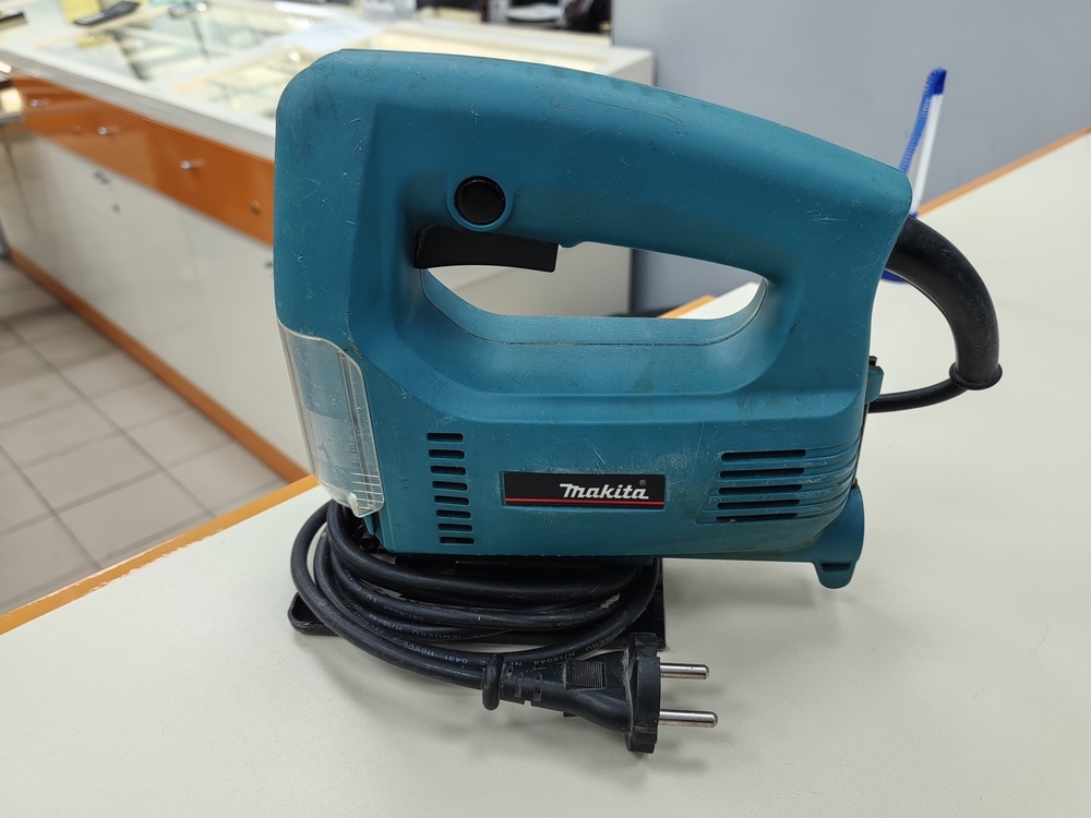 Лобзик Makita 4323