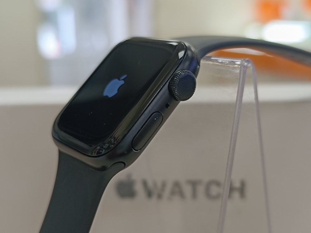 Смарт-часы Apple Watch SE 2022 40mm