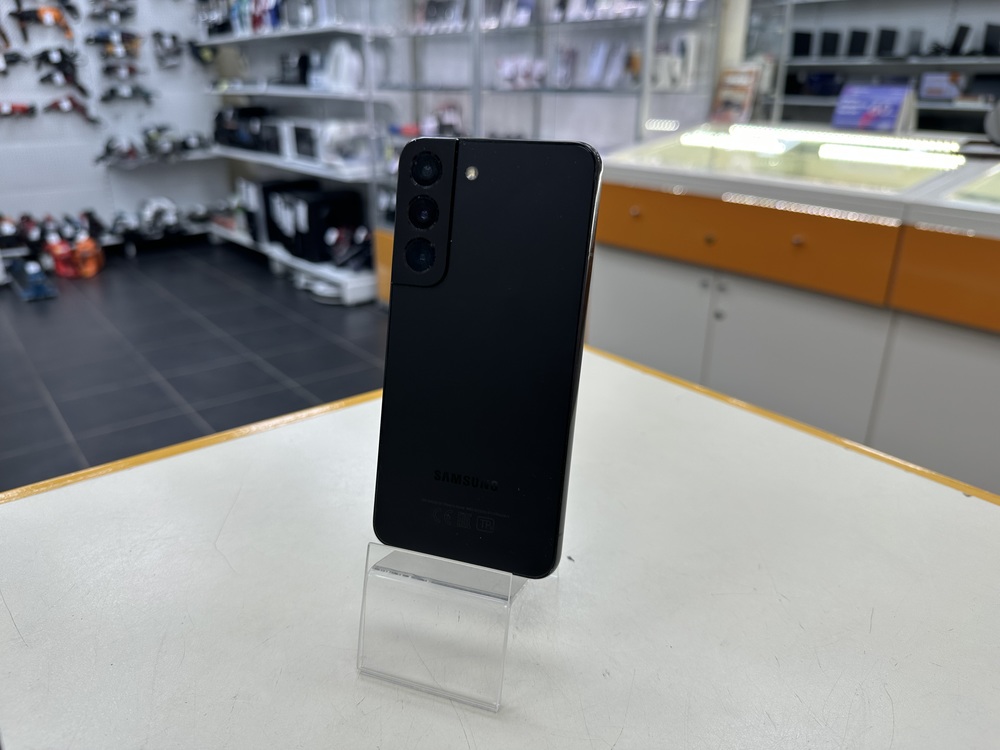 Смартфон Samsung Galaxy S22 8/128